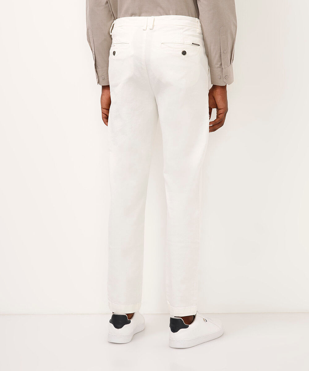 calça social slim de sarja bolso chino off white