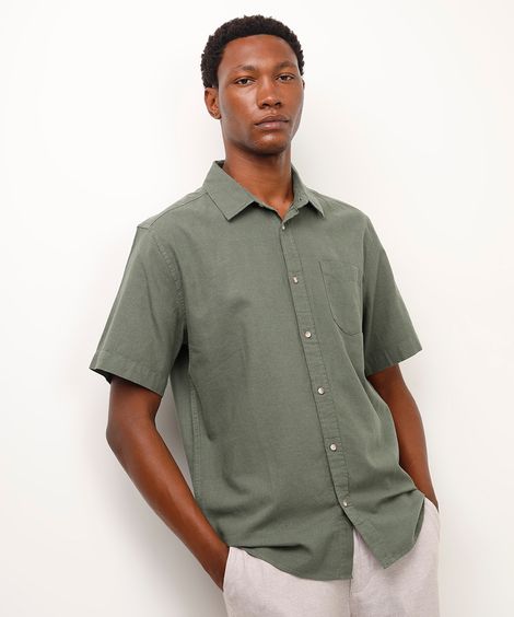camisa comfort com linho manga curta - verde escuro