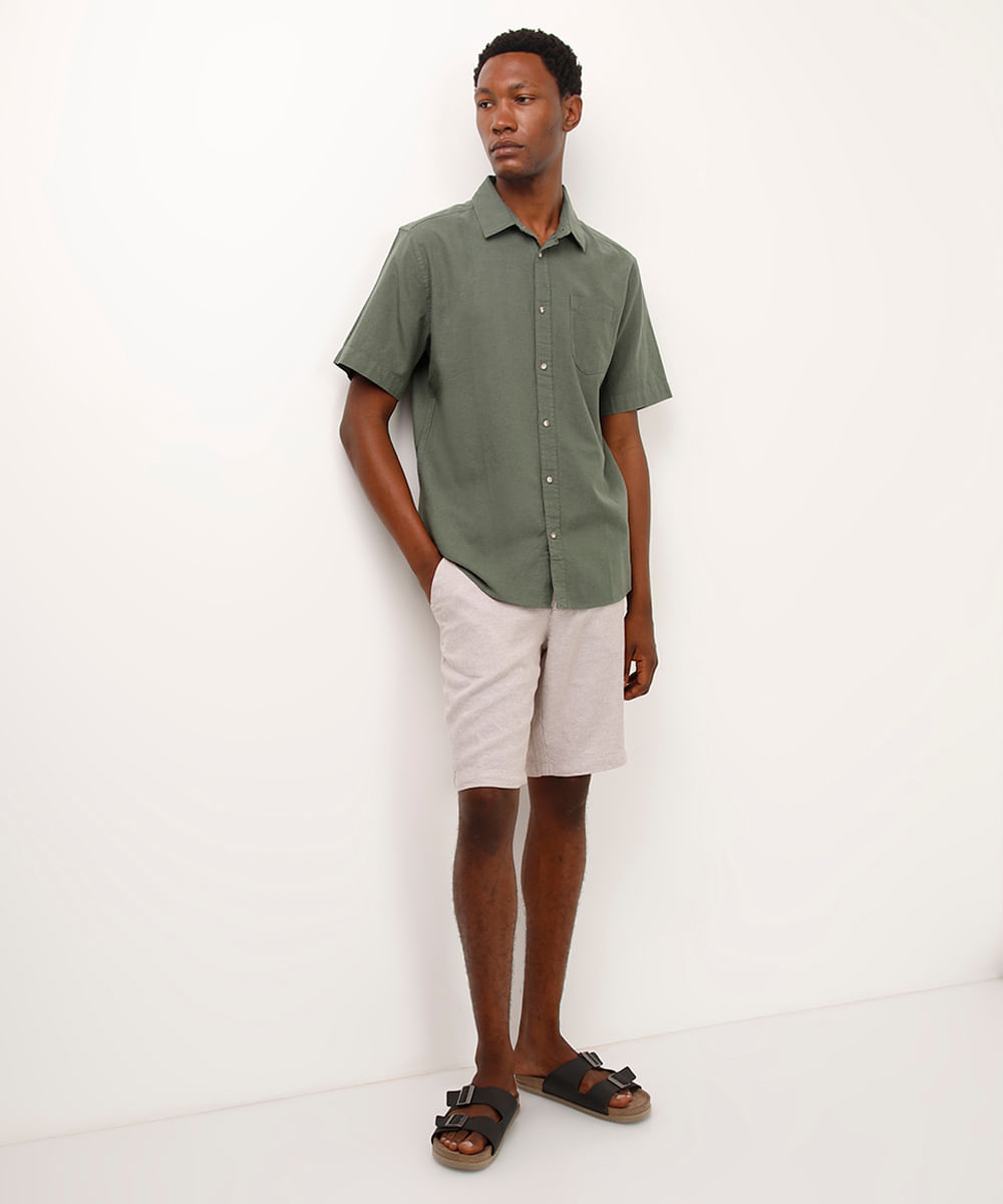 camisa comfort com linho manga curta - verde escuro