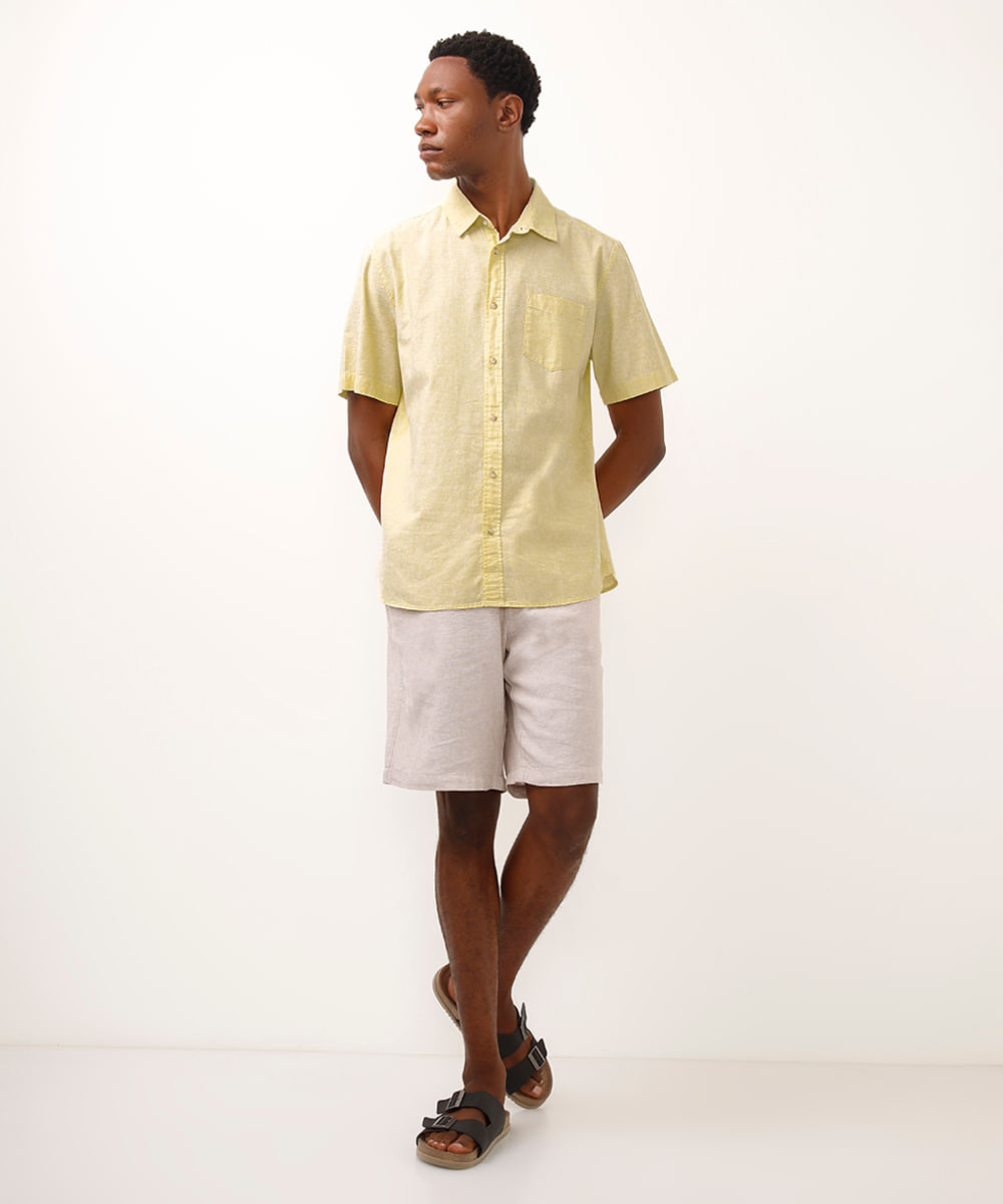 camisa comfort com linho manga curta - amarelo claro