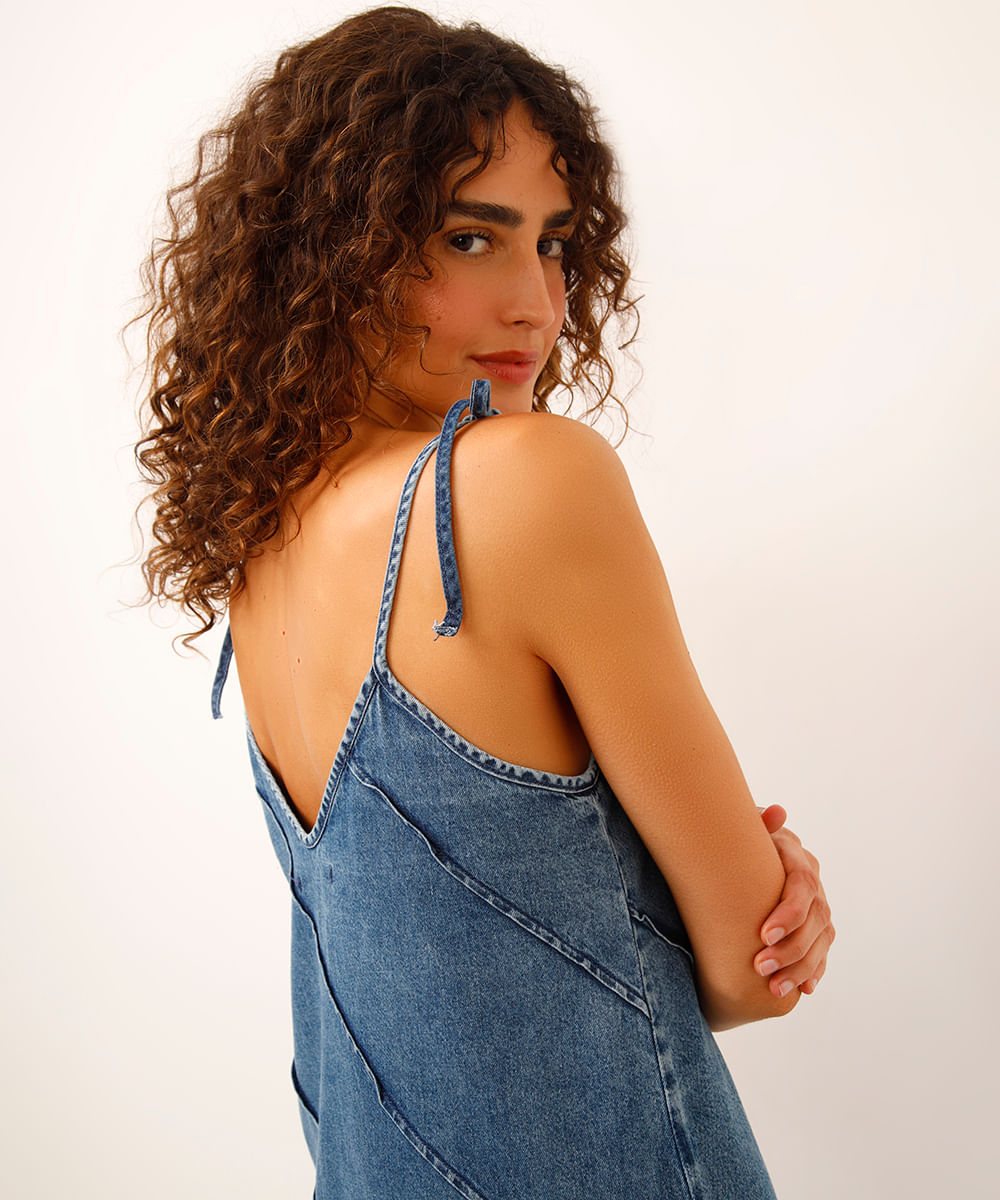 vestido longo jeans com recortes azul