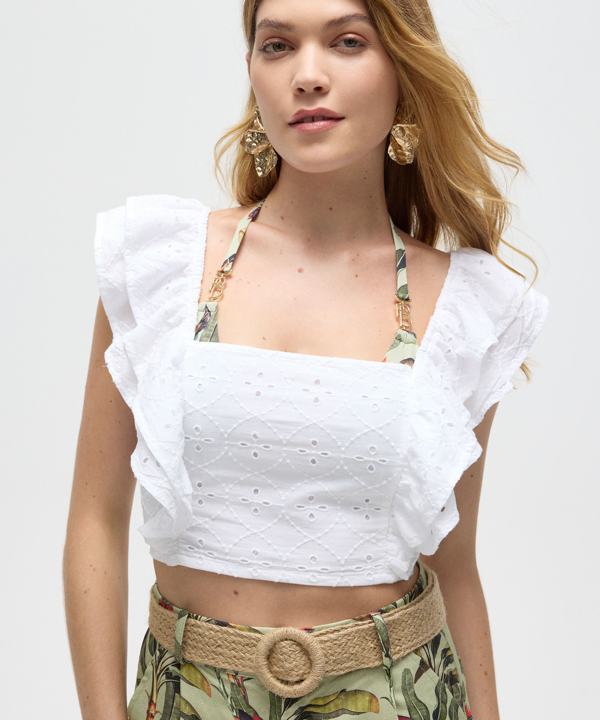 cropped de laise com babados floral patbo off white