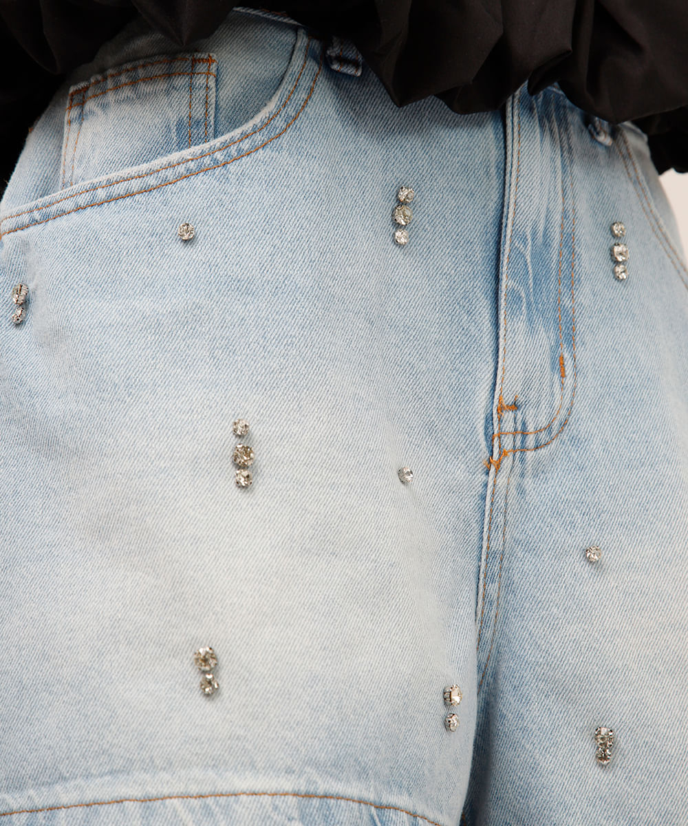 short jeans com brilhos azul