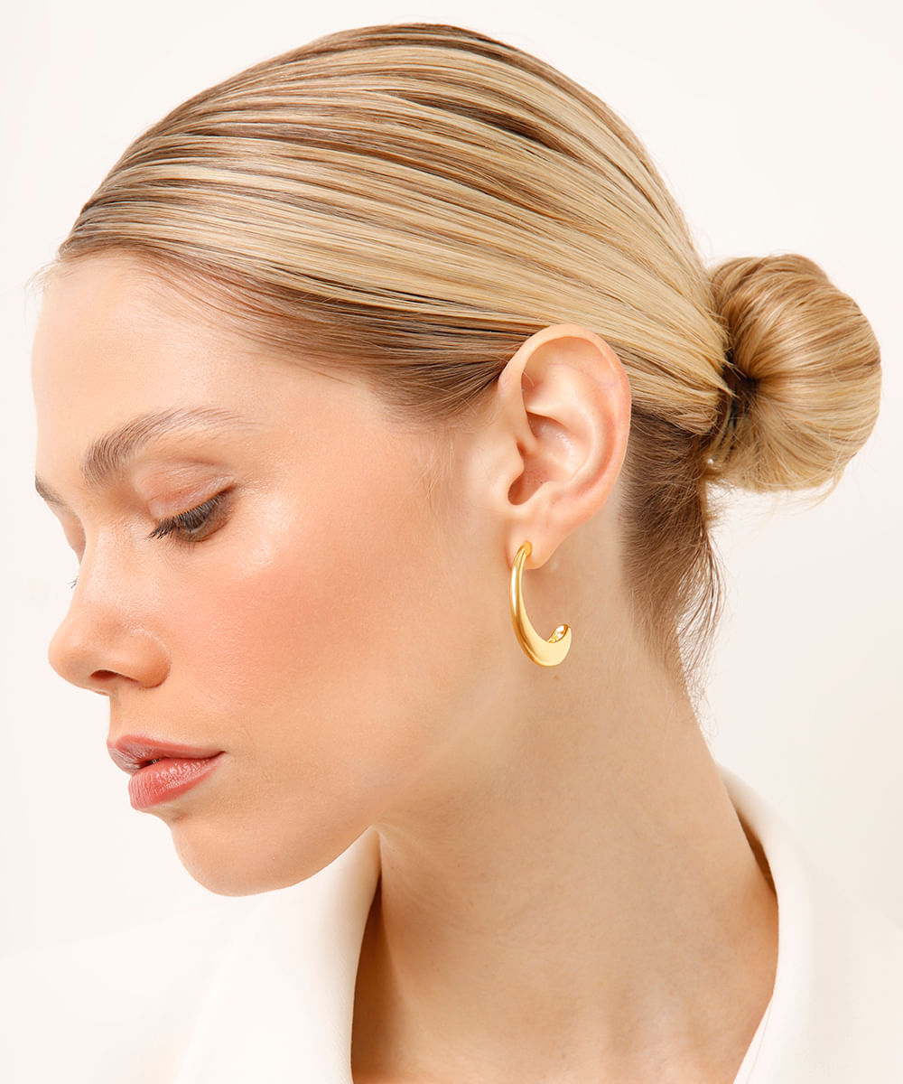 brinco argola orgânica dourado