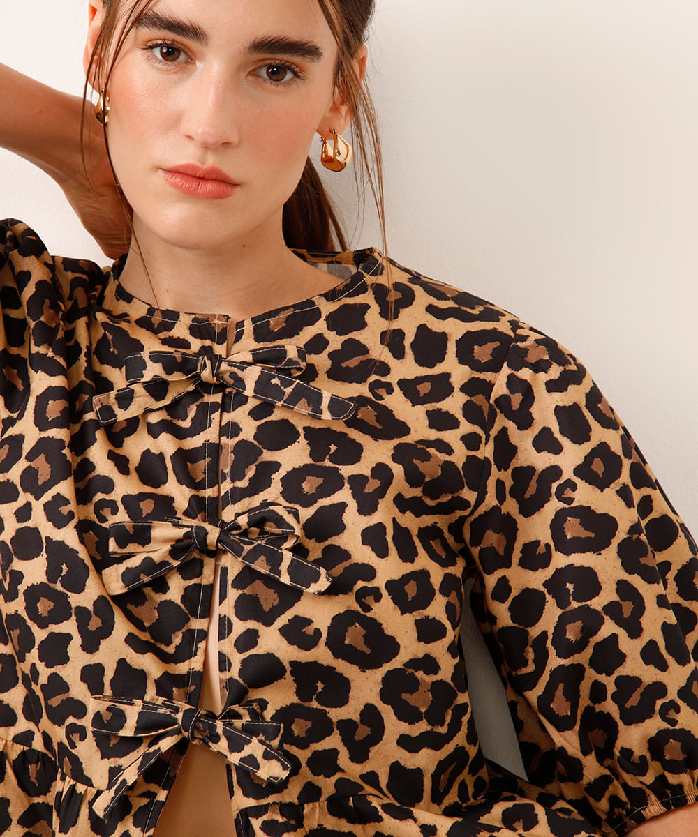 blusa manga bufante animal print bege
