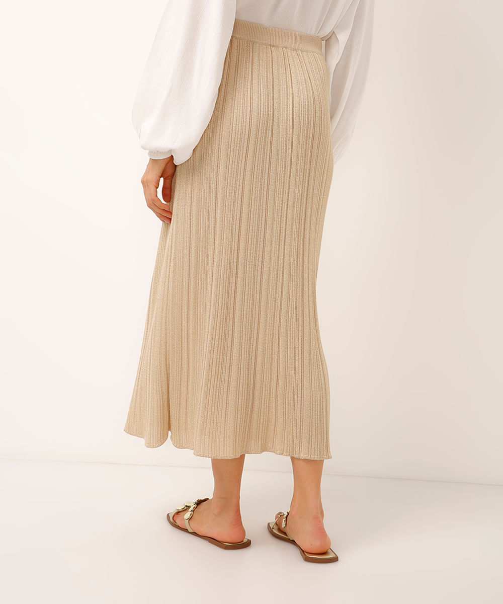 saia midi de tricot canelado com lurex dourada