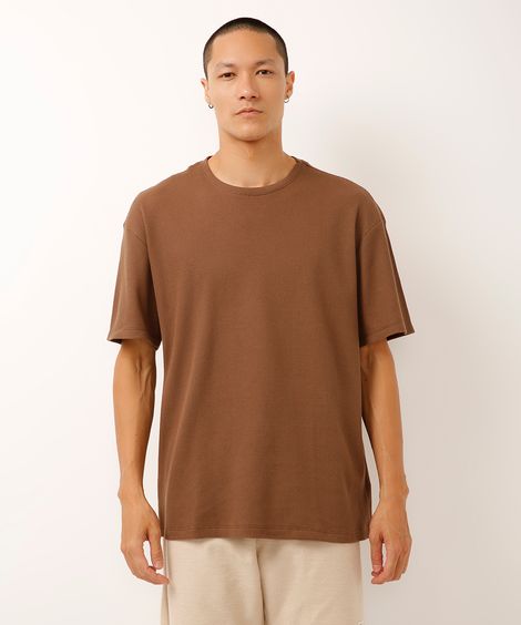 camiseta relaxed de algodão texturizada marrom