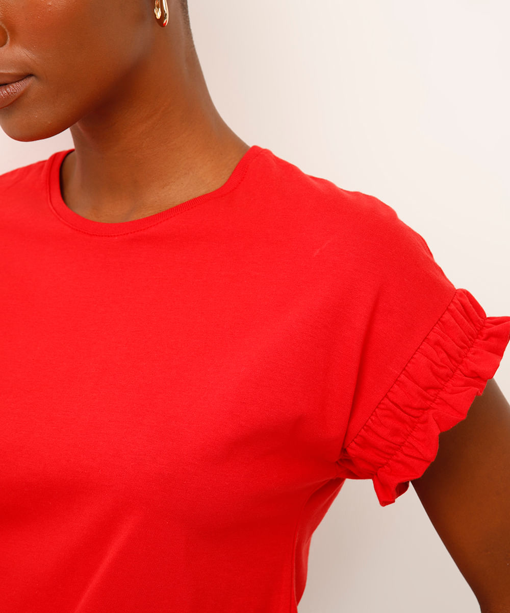 camiseta de algodão manga curta com fru fru vermelha