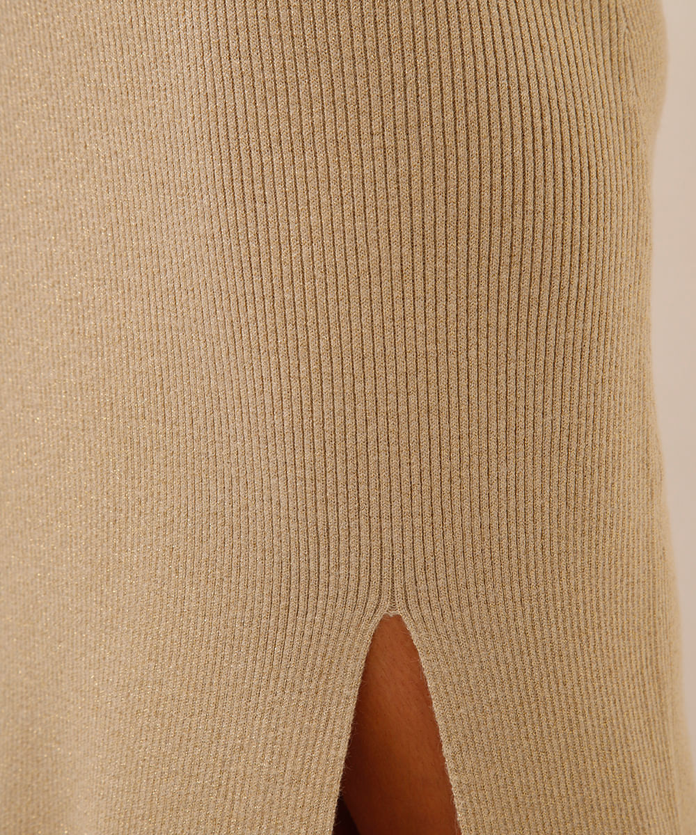 saia midi de tricot canelada com lurex dourada