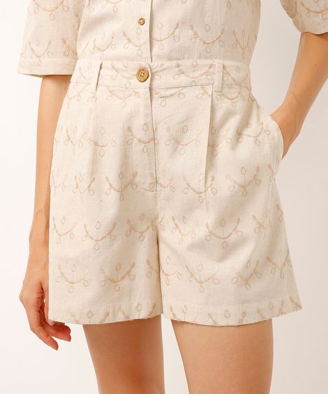 short bordado com linho bege