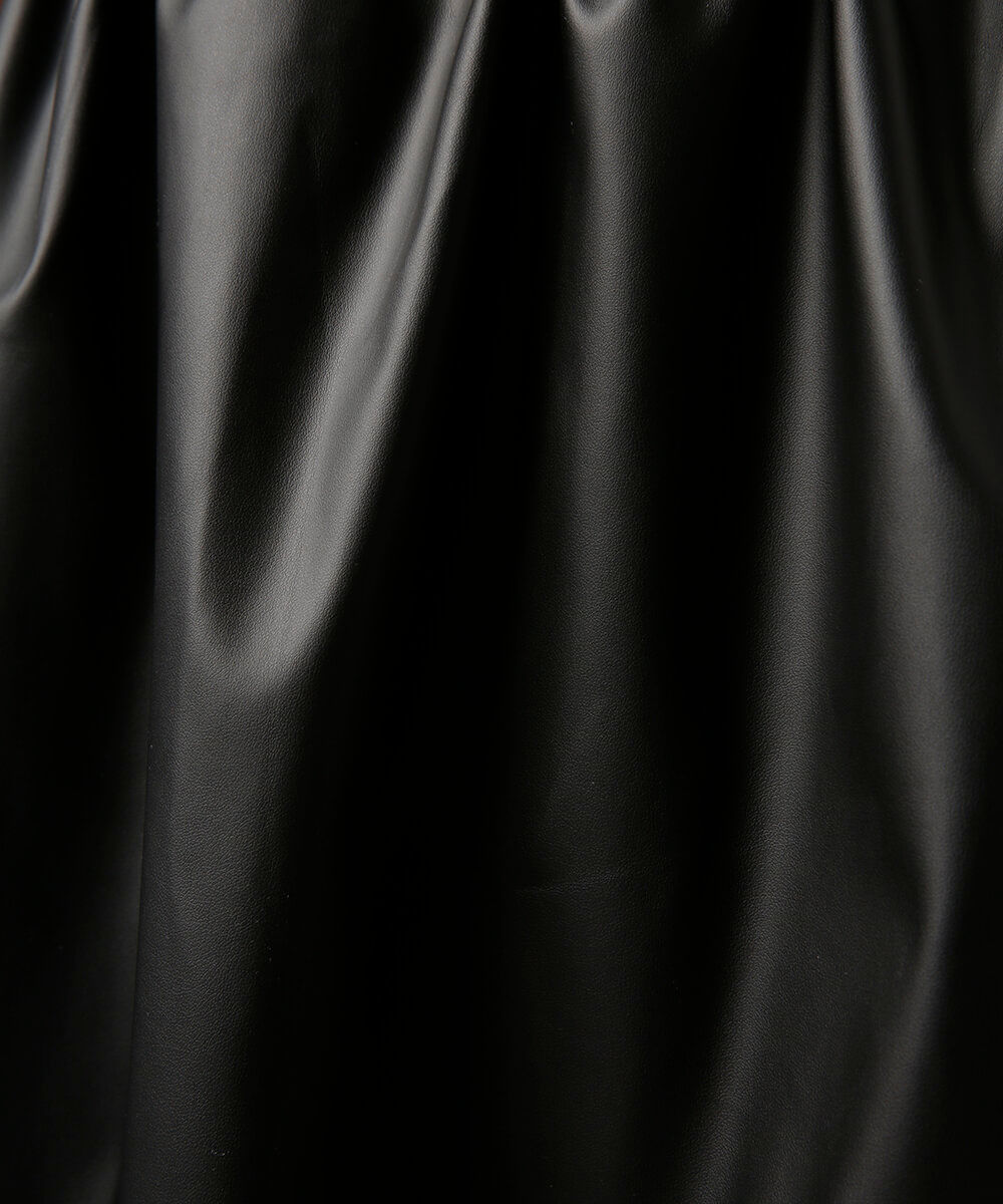 saia curta balonê mindset preta