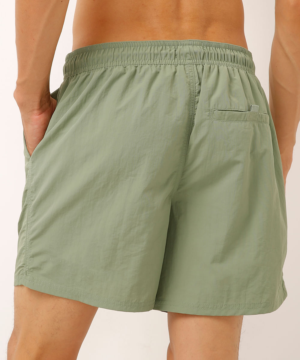short curto com cordão verde