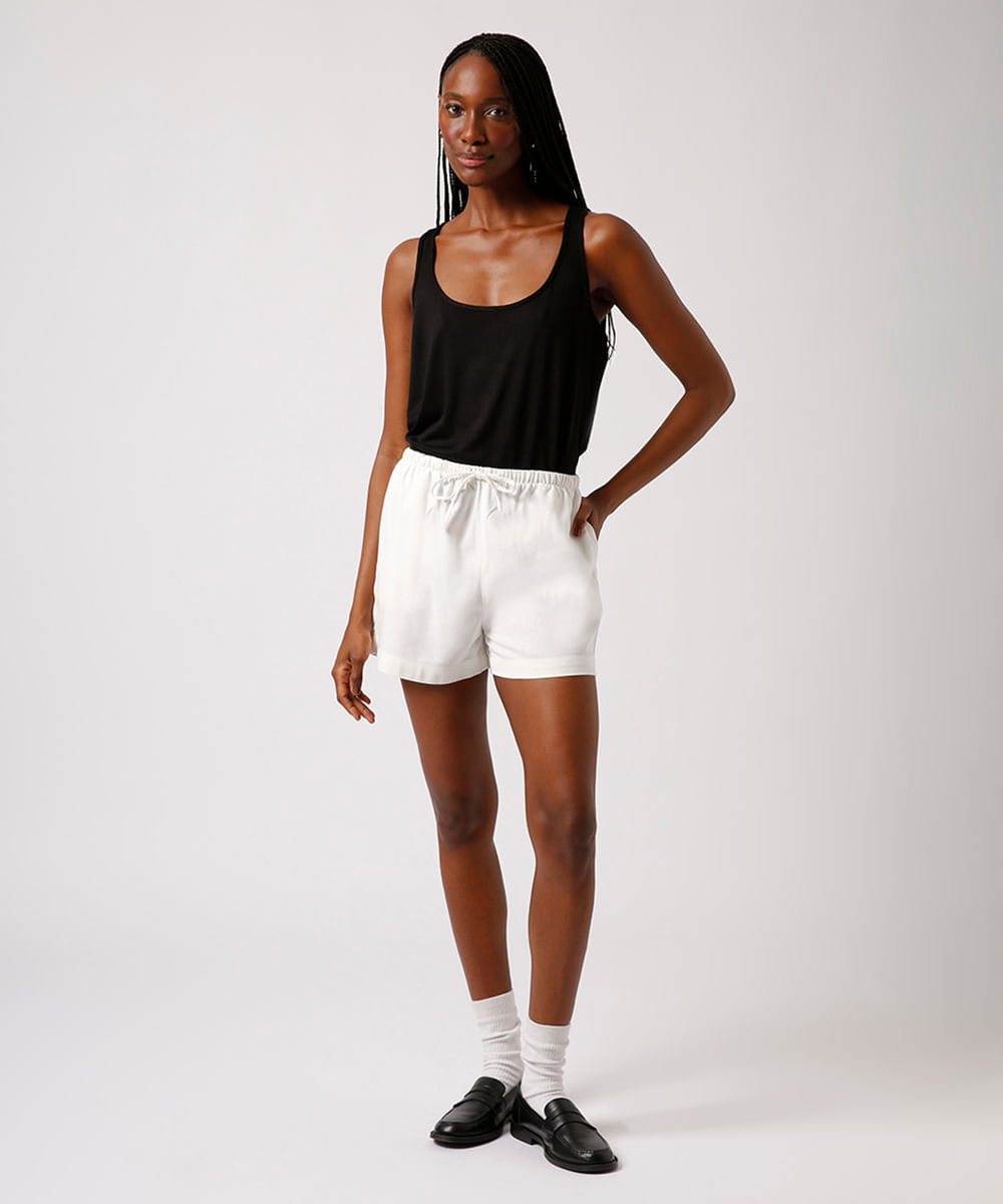 short estilo pijama com linho mindset off white