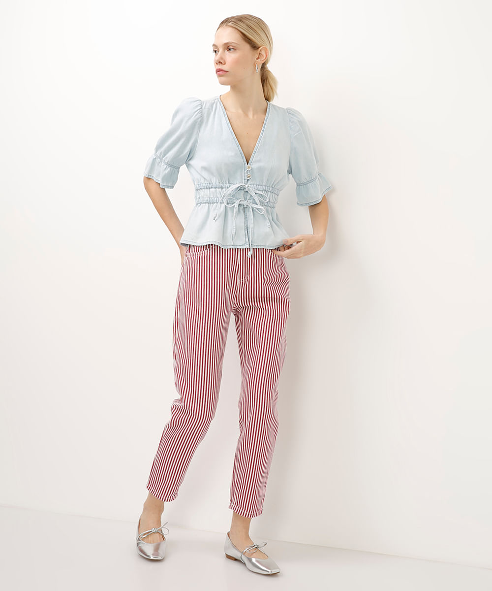 calça mom de sarja listrada vermelha