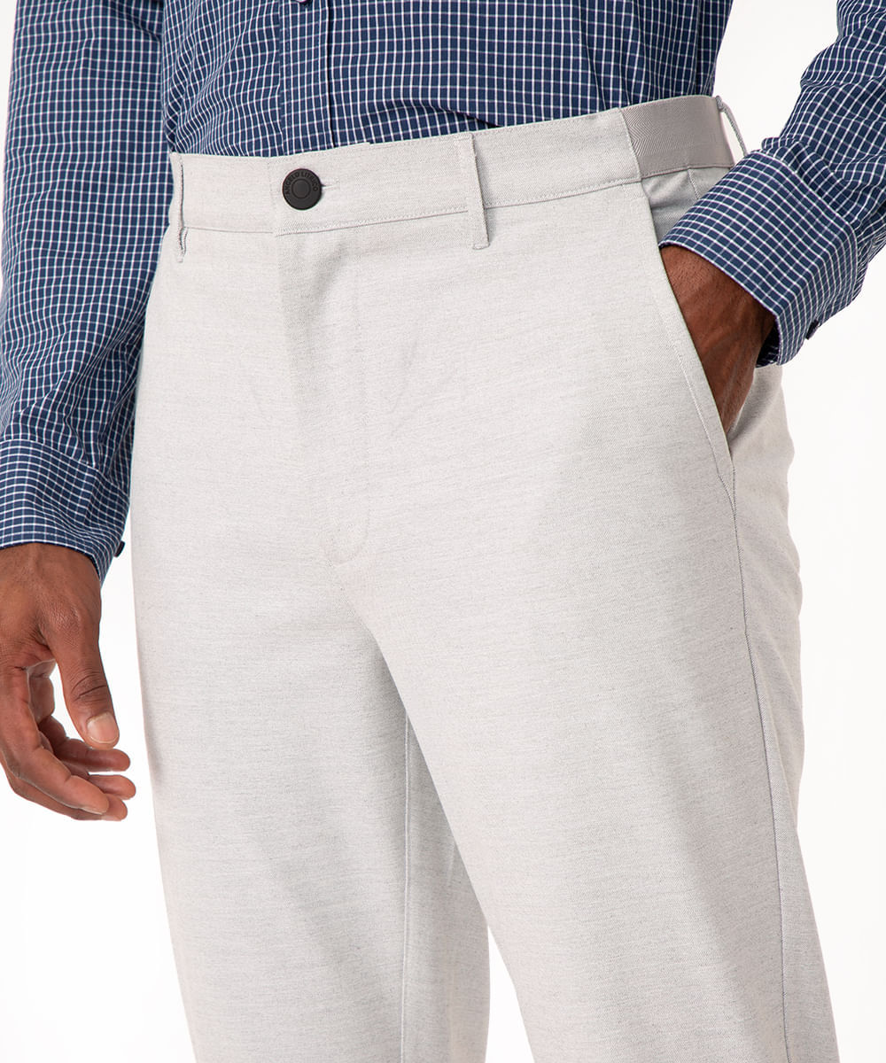 calça chino slim de alfaiataria masculina com elástico no cós cinza