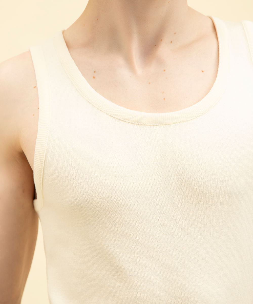 regata de tricot bege