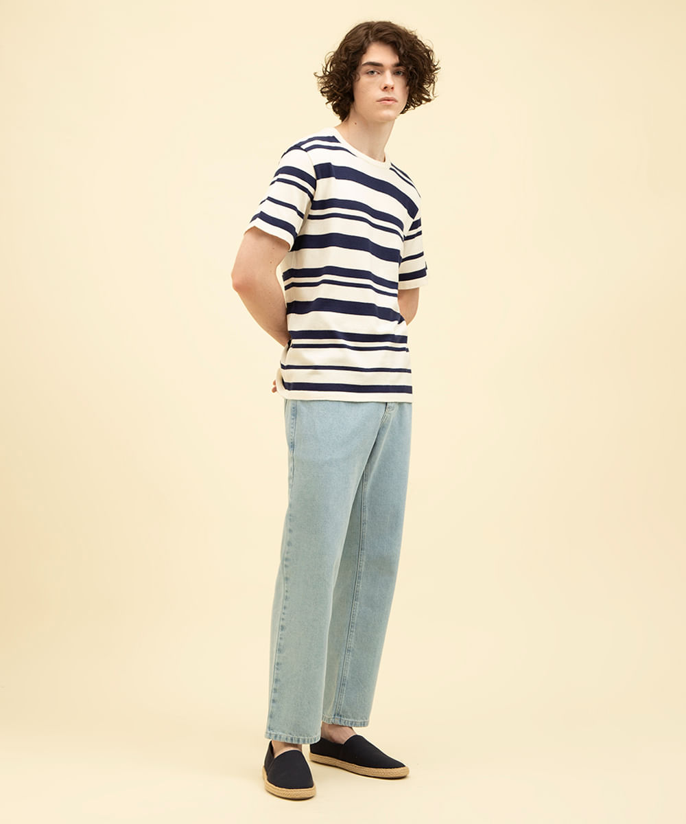 camiseta de tricot manga curta listrada colorida