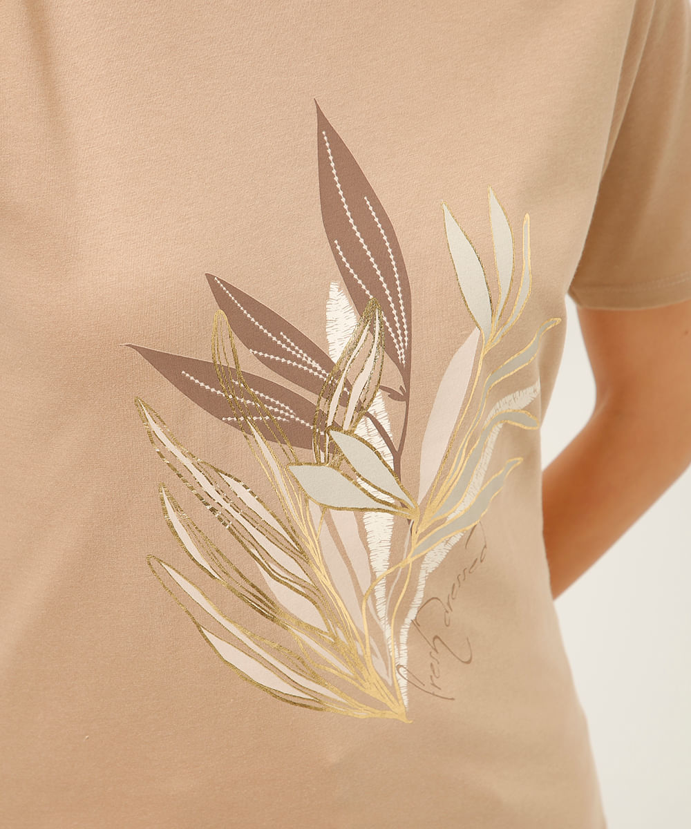 camiseta de algodão folhagens metalizada bege