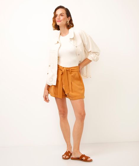 short alfaiataria com faixa areia - caramelo
