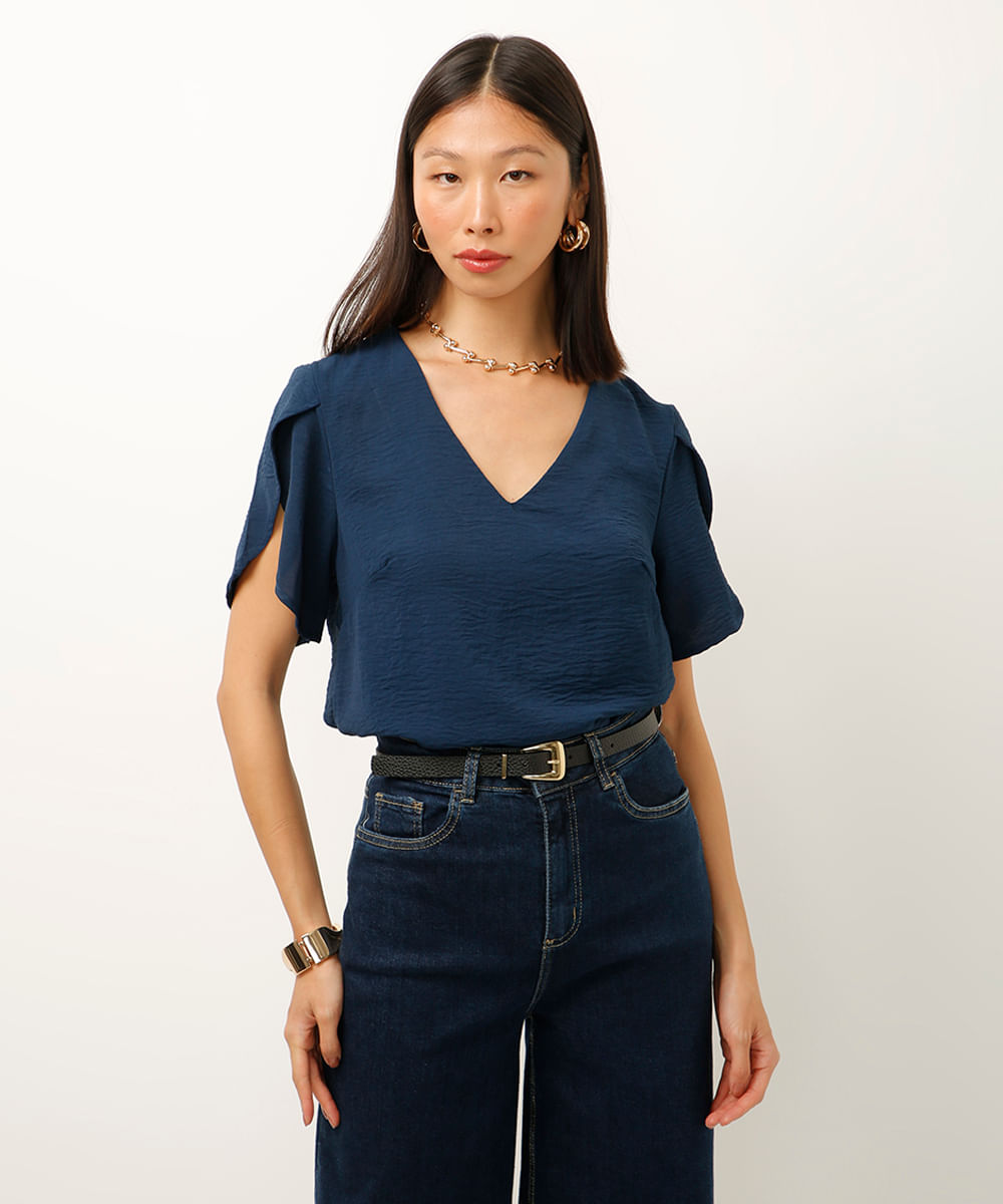 blusa texturizada manga curta azul
