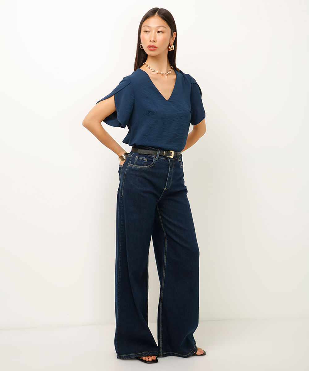 blusa texturizada manga curta azul