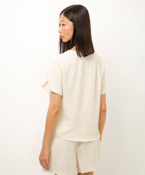 blusa texturizada manga curta bege