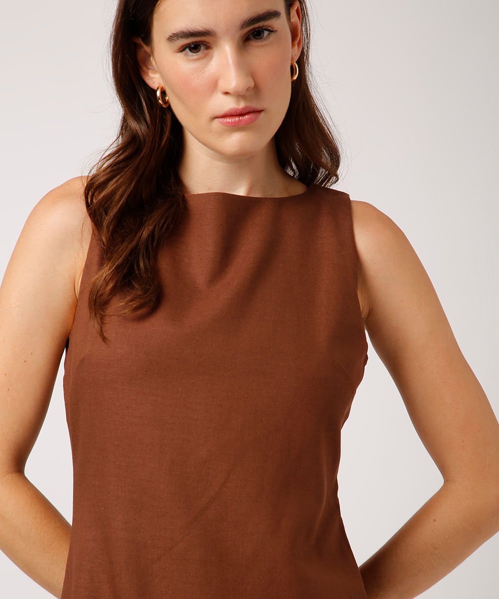 vestido curto com linho mindset marrom