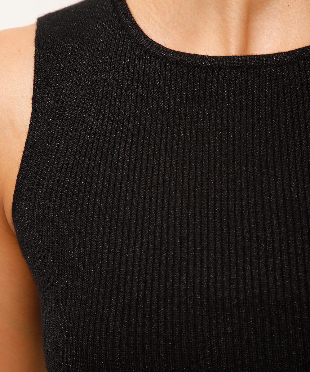 regata de tricot canelada com lurex preta