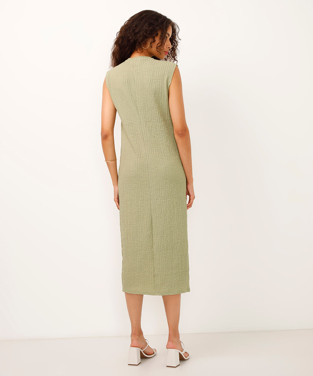 vestido midi decote redondo texturizado verde