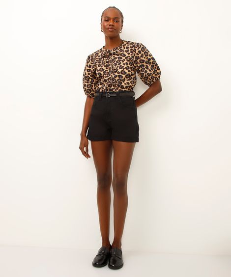 short mom de sarja com cinto preto