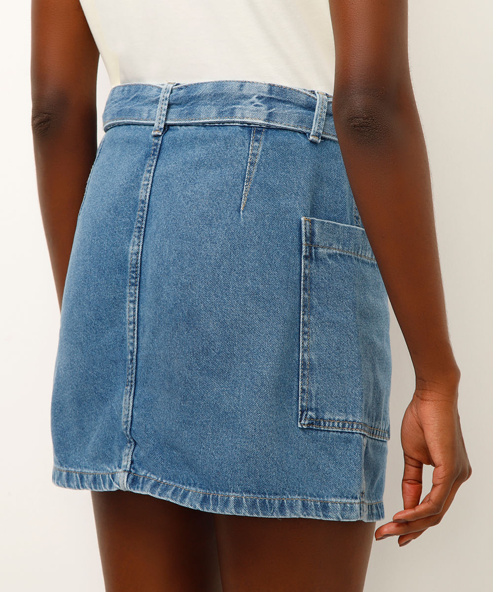 saia curta jeans com cinto azul