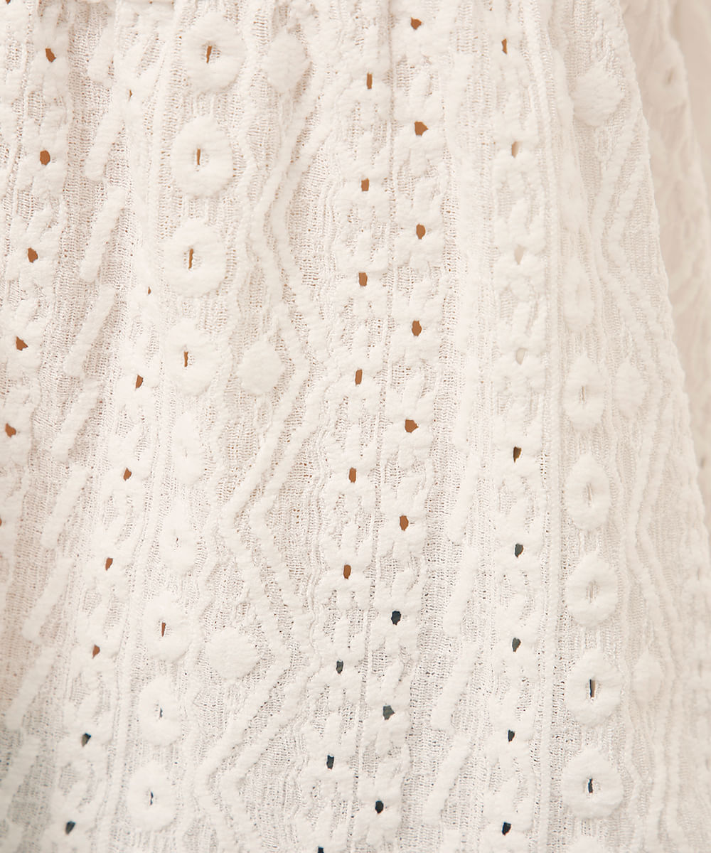 blusa de laise com amarração off white
