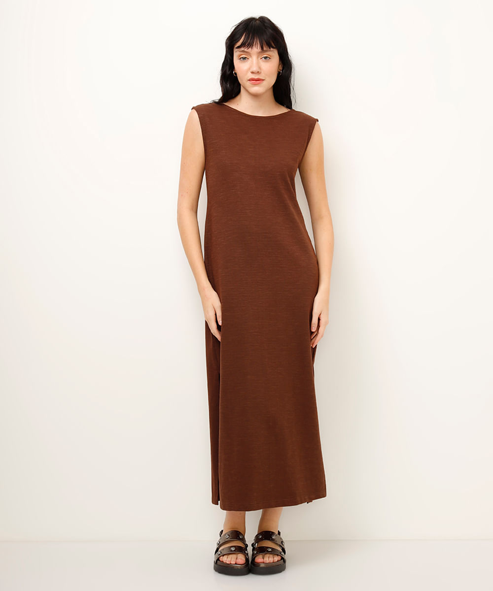vestido longo de algodão com fendas marrom