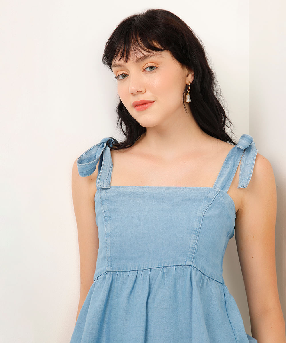 blusa jeans com amarração azul