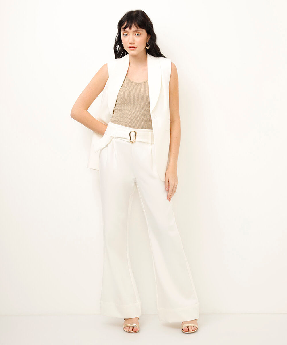 calça flare com cinto off white
