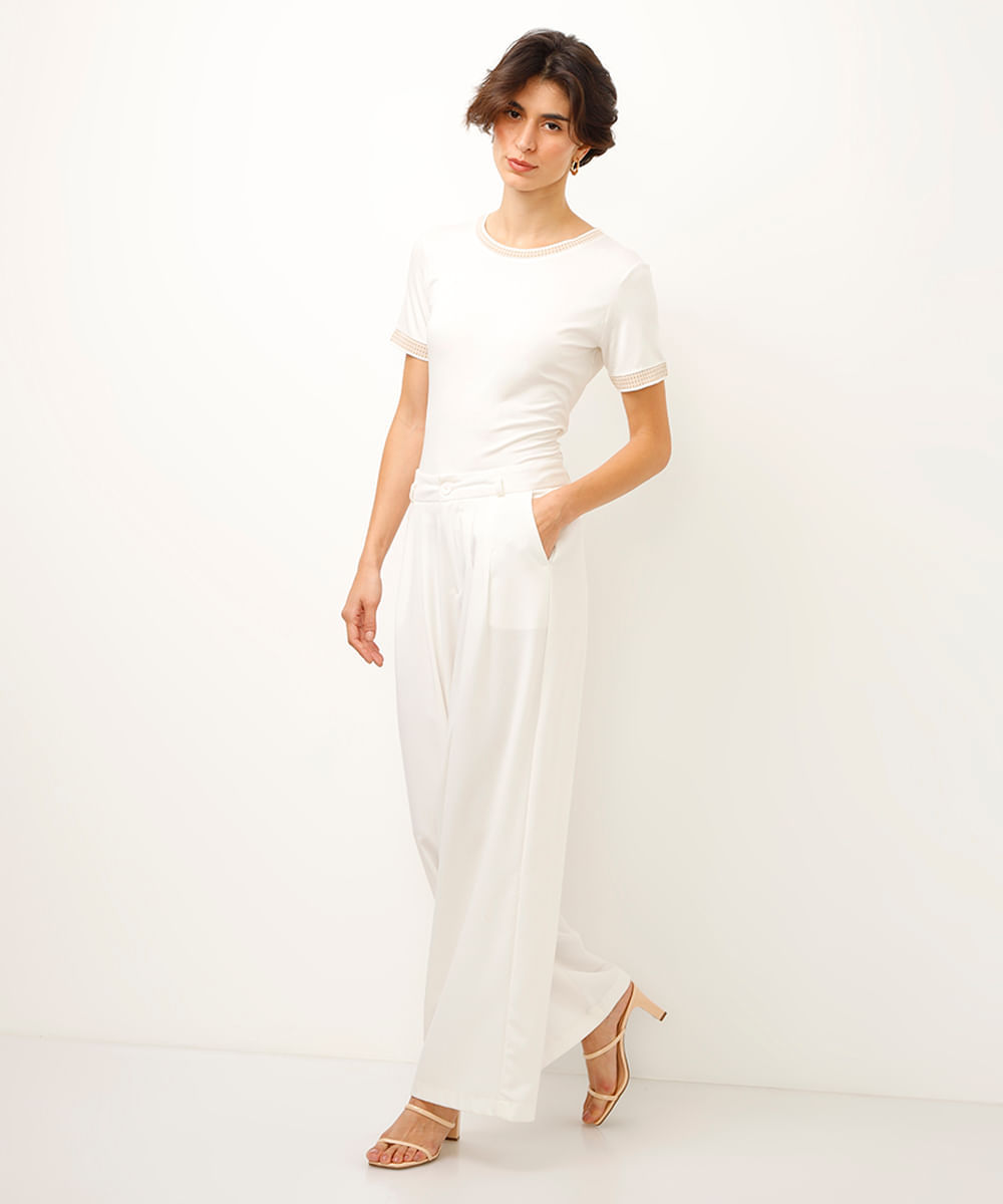 camiseta de viscose decote redondo manga curta off white