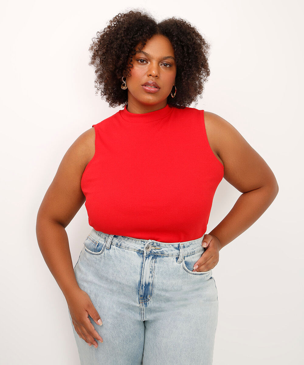 regata plus size gola alta vermelha