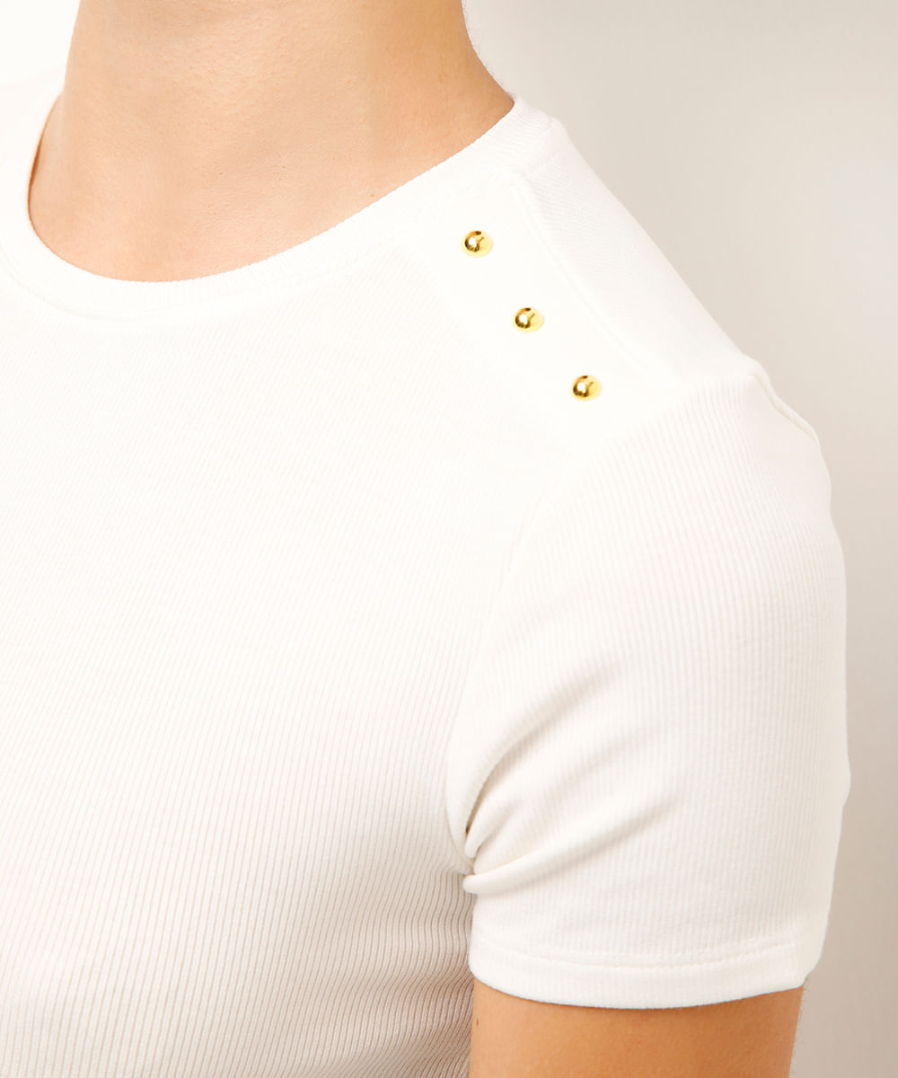 blusa de viscose canelada com tachas off white