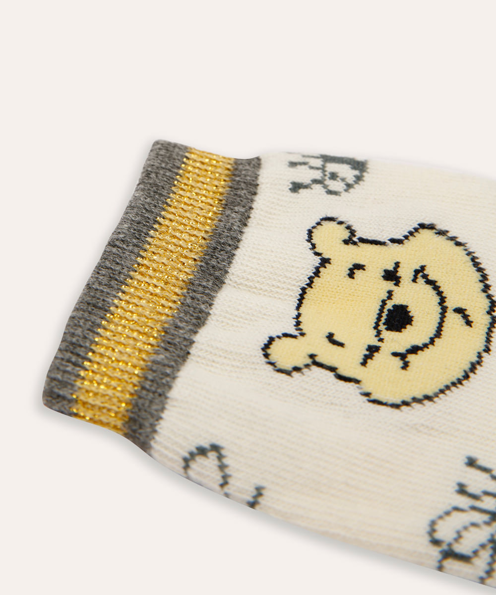meia cano longo ursinho pooh com lurex off white