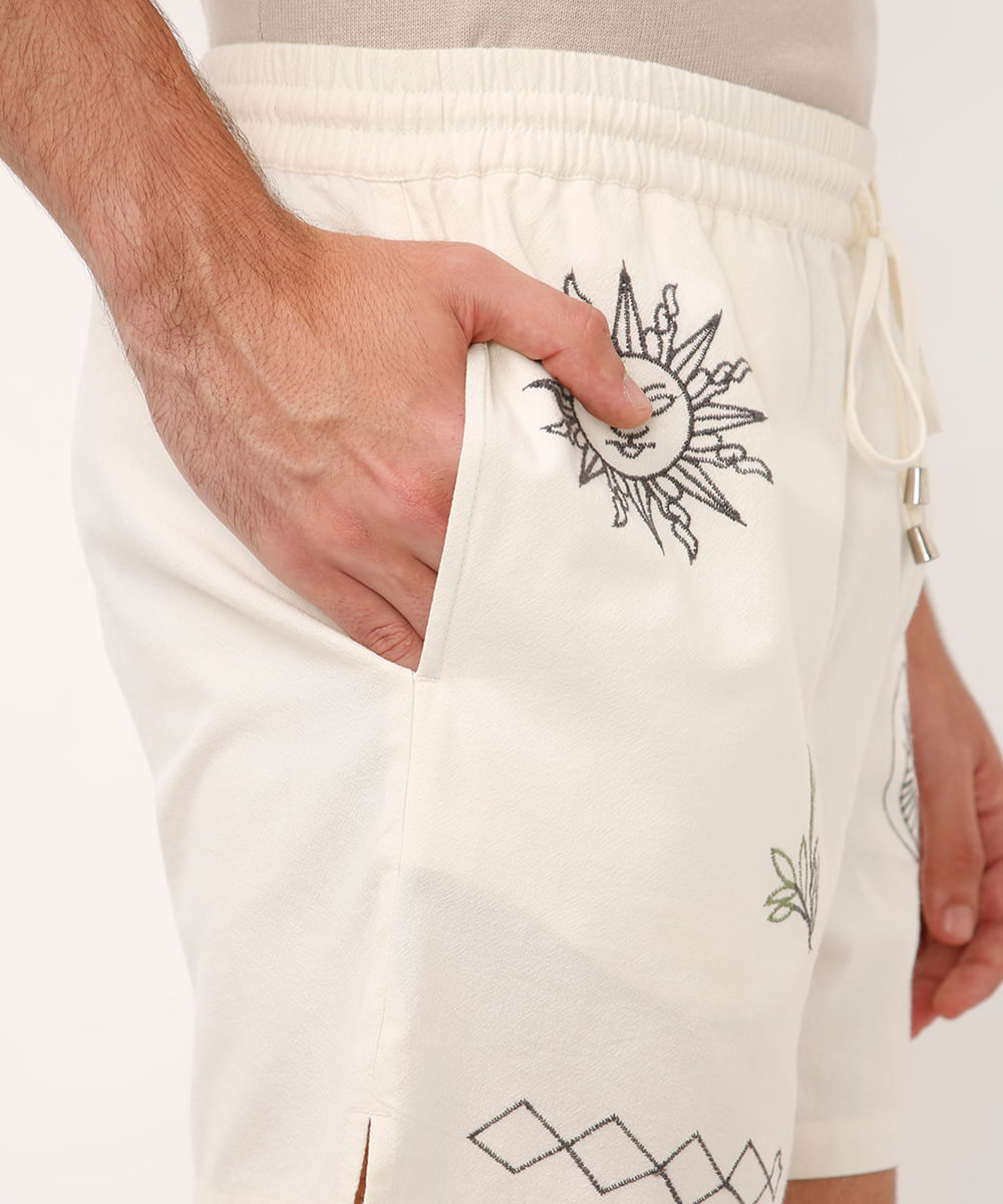 short de algodão com bordado místicos off white