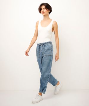 calça jogger jeans com barra ajustável azul