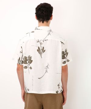 camisa relaxed com linho folhagem colorida