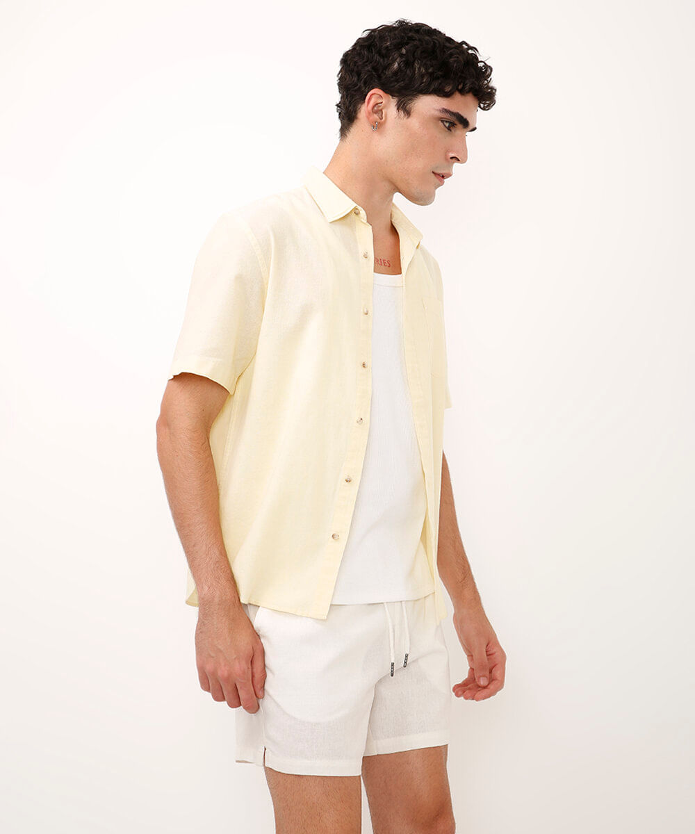 camisa comfort de linho manga curta amarela