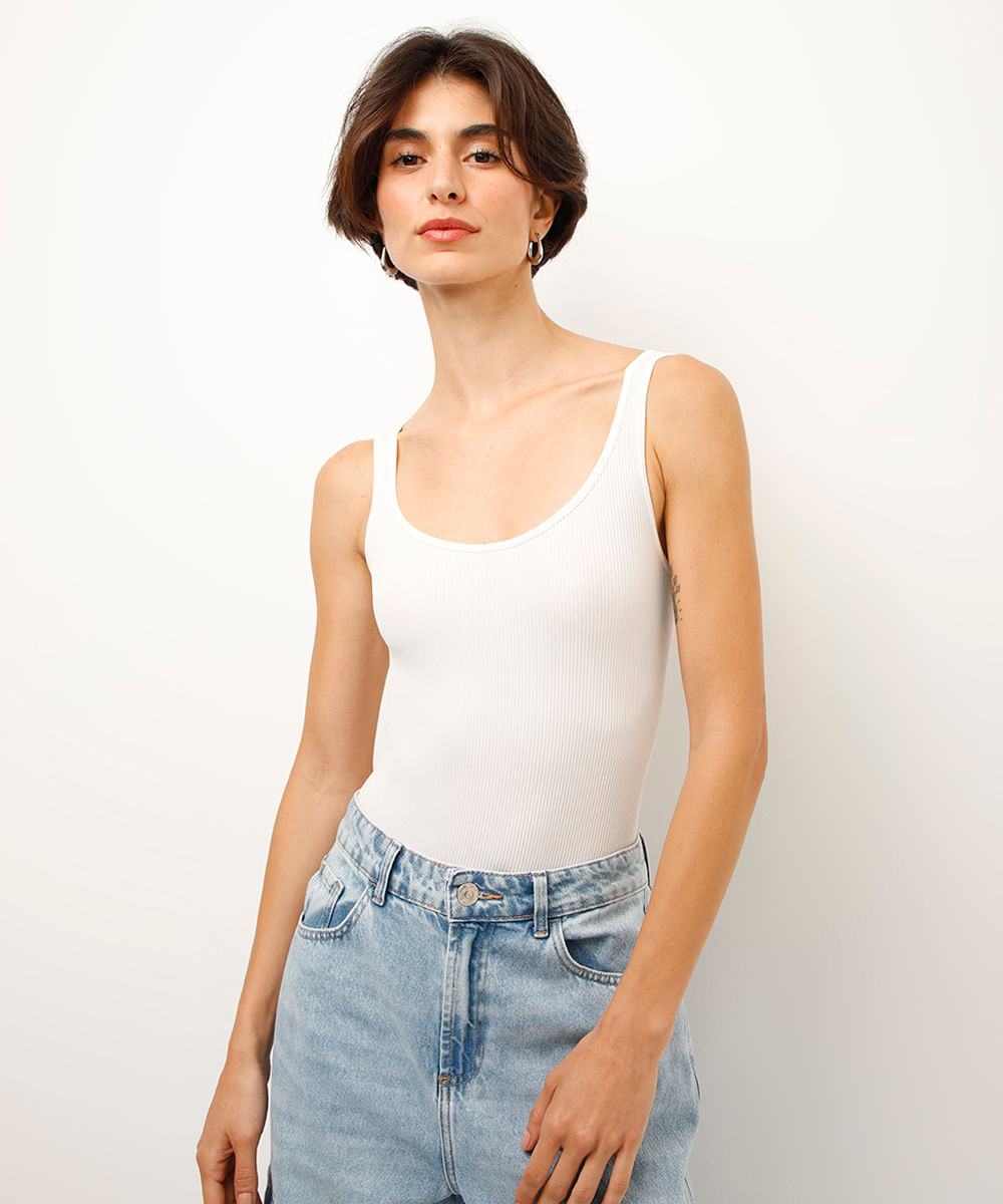 body básico de poliamida canelado off white