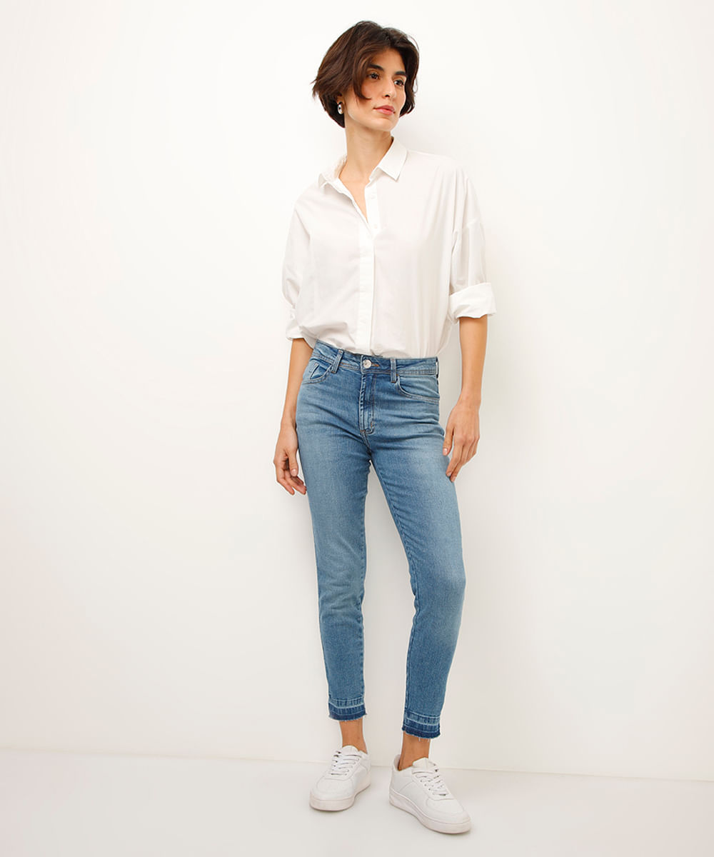 calça skinny jeans cintura média azul
