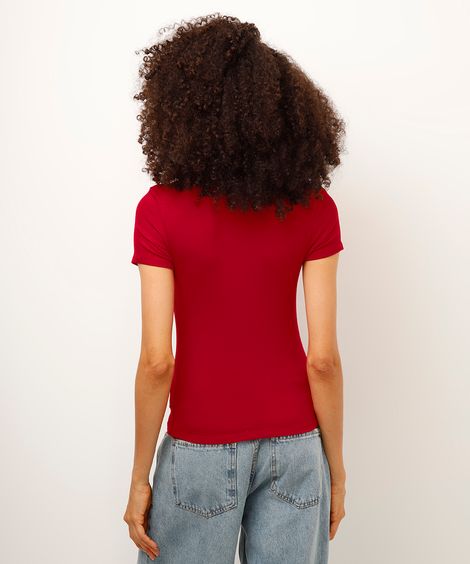 blusa de viscose canelada com tachas vermelha