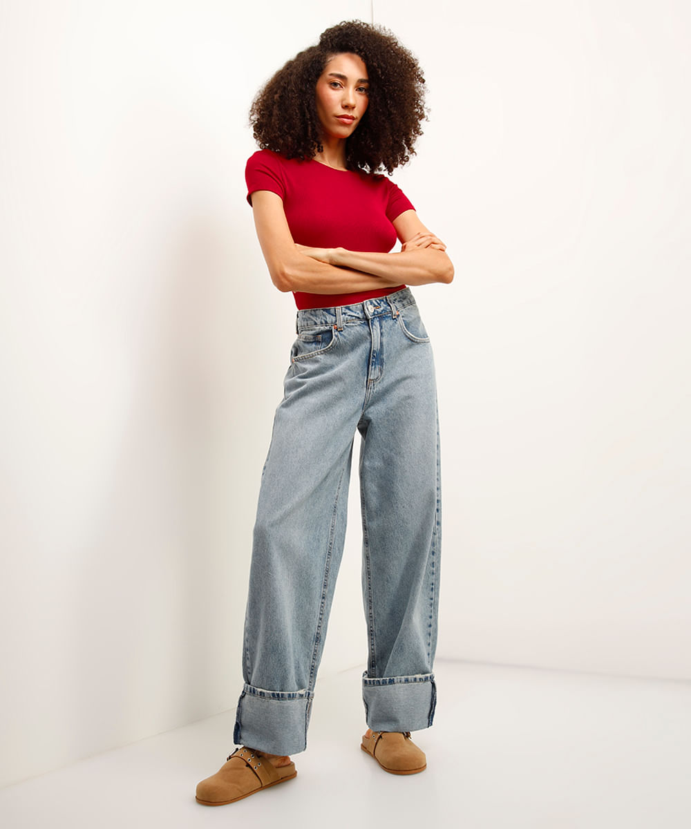 blusa de viscose canelada com tachas vermelha