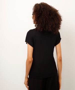 blusa de viscose decote v com bordado preta