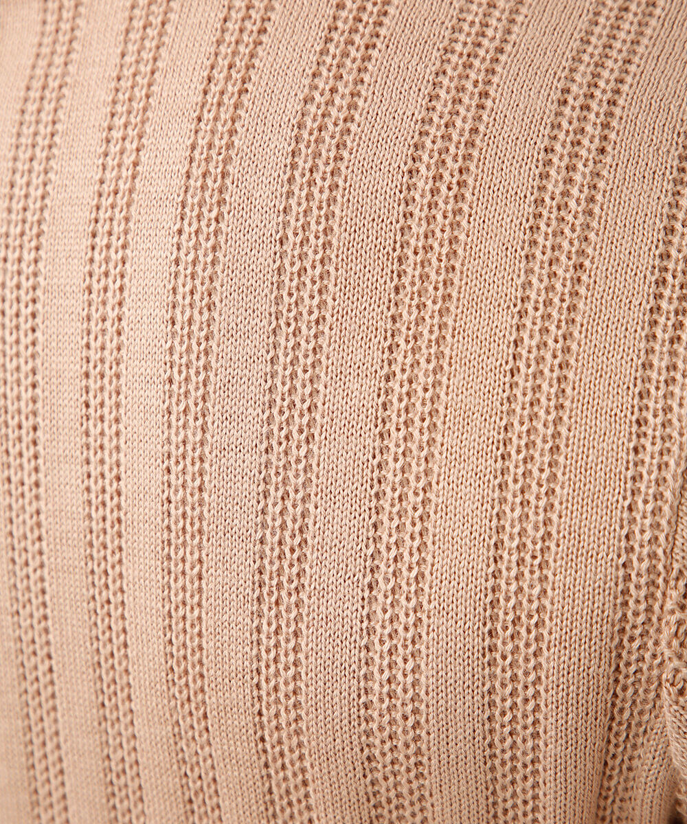 polo de tricot texturizada bege