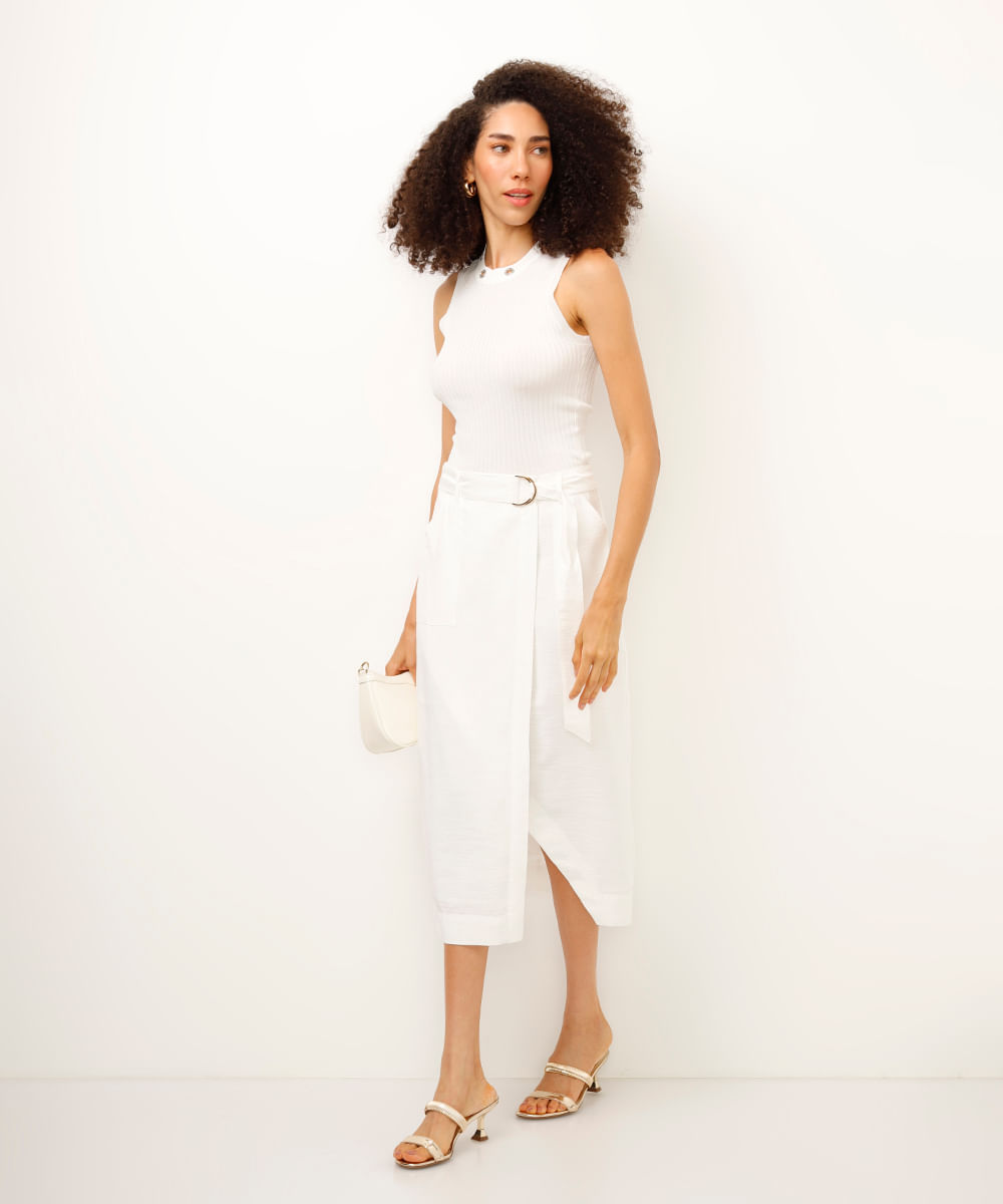 regata de tricot canelada com brilhos off white